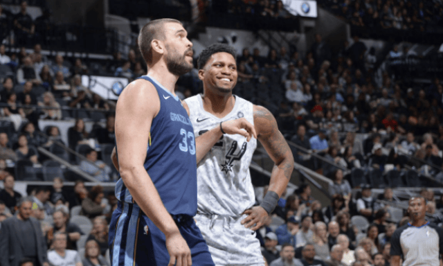 他以卓越的 他以卓越的