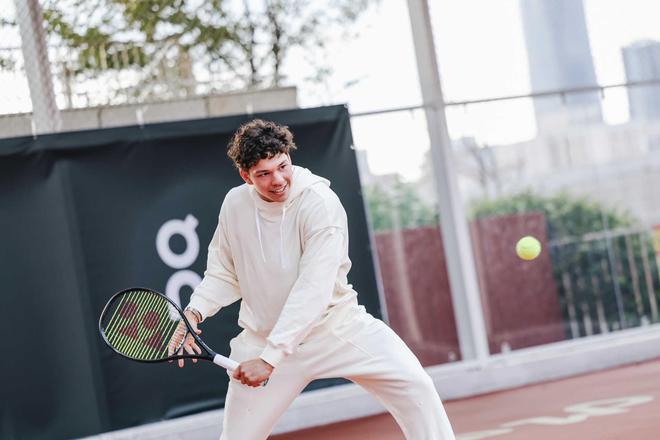 媒体和球迷 媒体和球迷